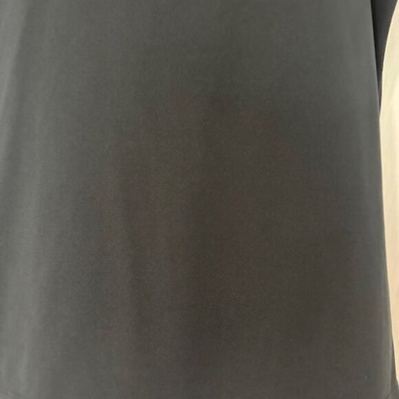 UNDER ARMOUR LADIES WOMAN'S TSHIRT LARGE TOP SHIRT - Picture 7 of 8